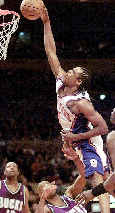 Sprewell Goes For The 1 Handed Stuff